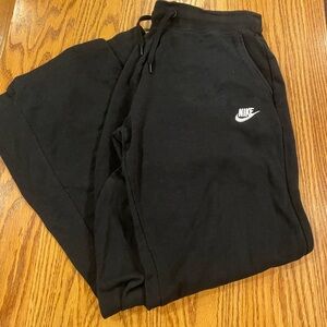 NIKE Black sweatpants